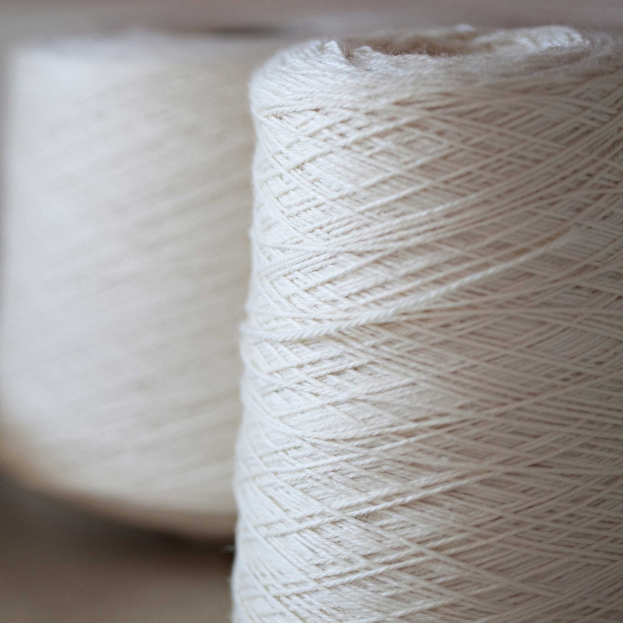 Bare Sheep (undyed) - Yarn Love Yarn