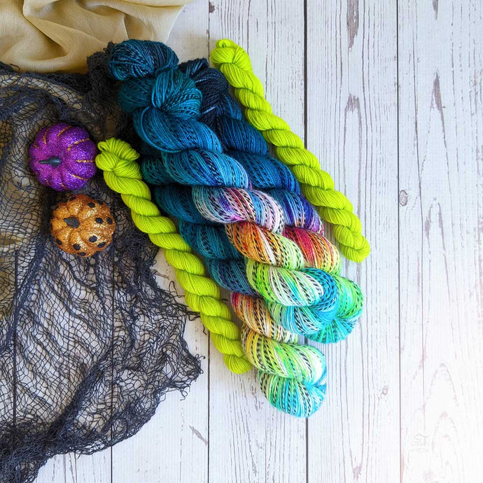 Creepy Crawly - Yarn Love Yarn