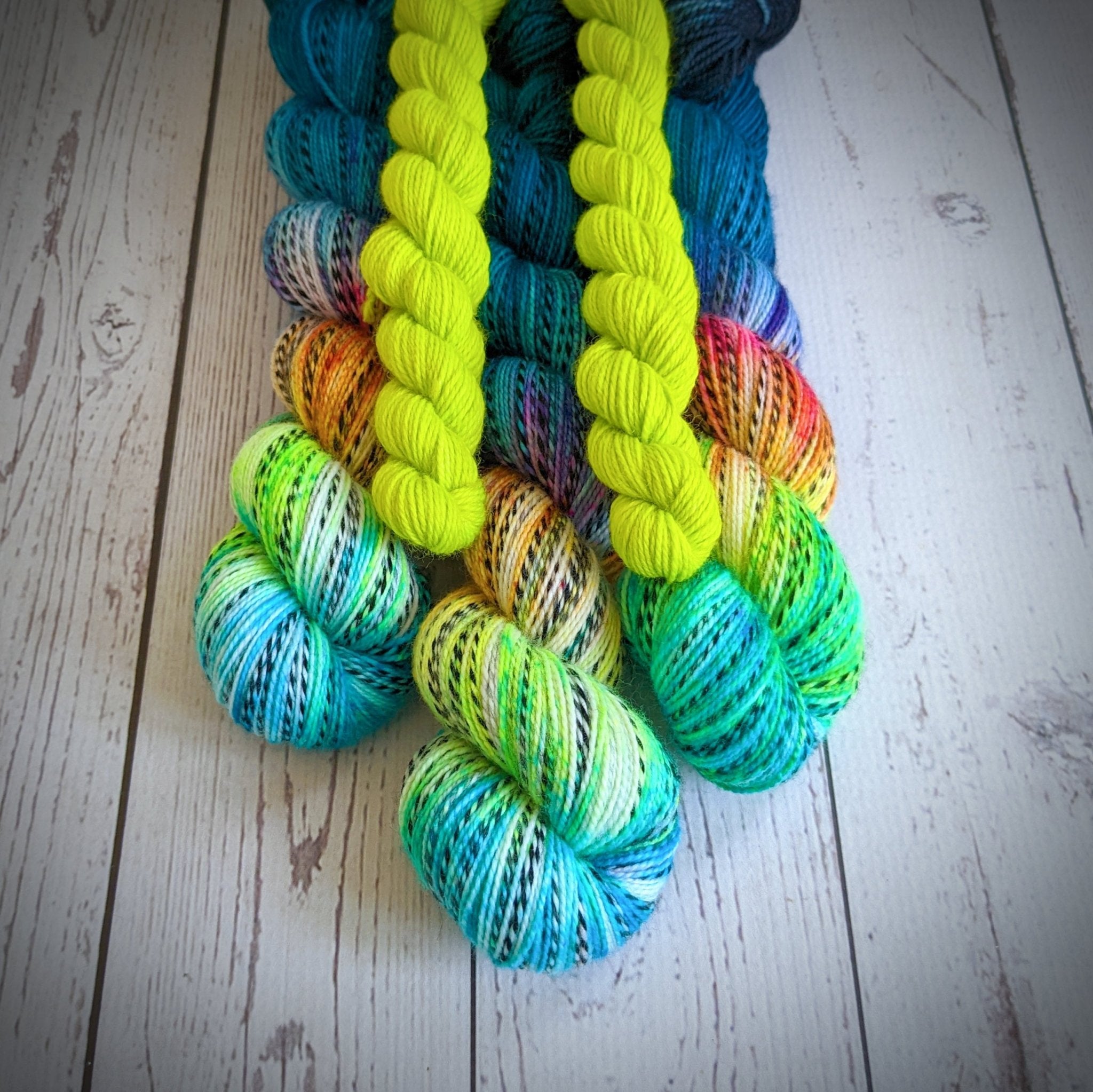 Creepy Crawly - Yarn Love Yarn