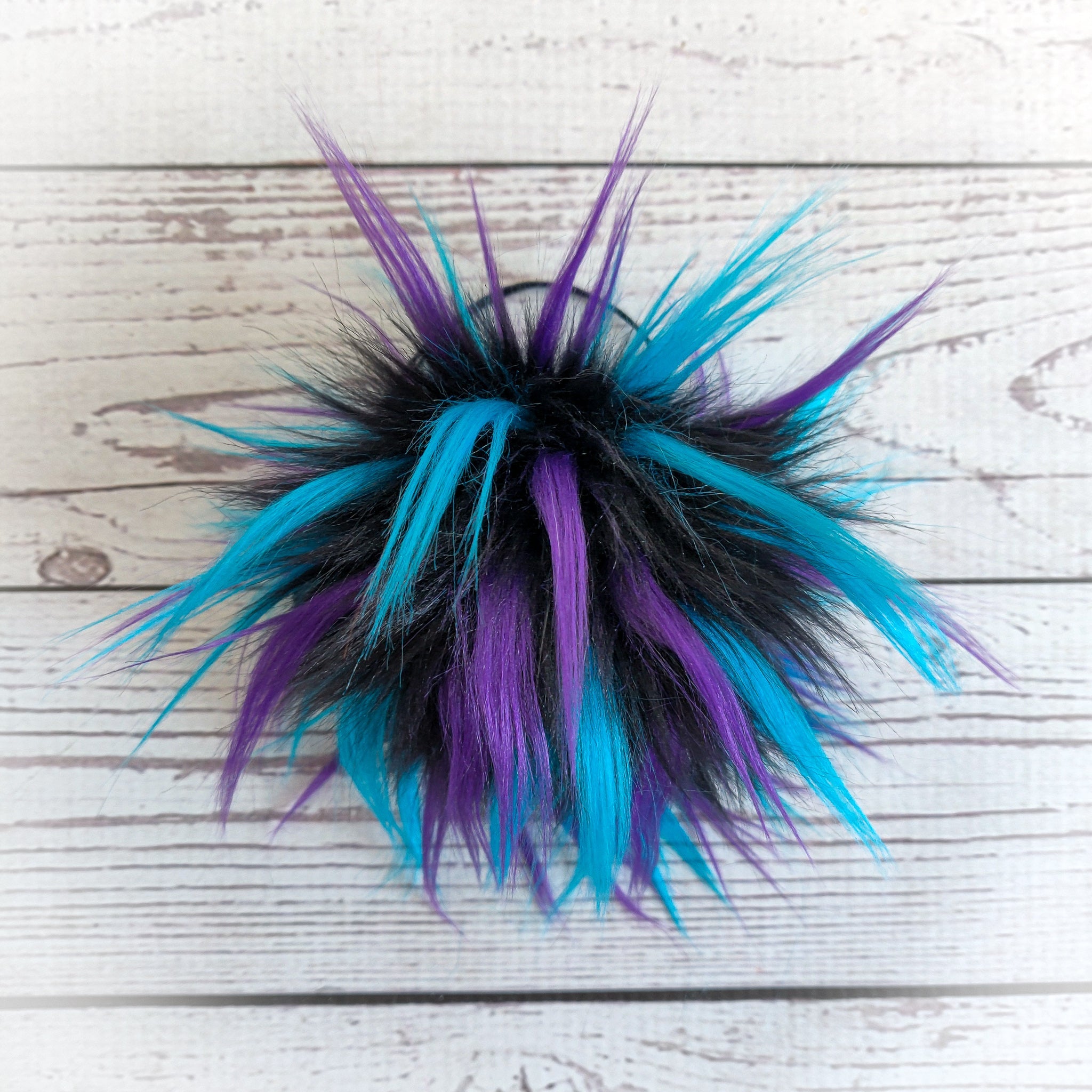 Faux Fur PomPoms - Yarn Love Pom Pom